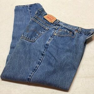 Levi’s 550 Classic Tapered Relaxed Fit Jeans